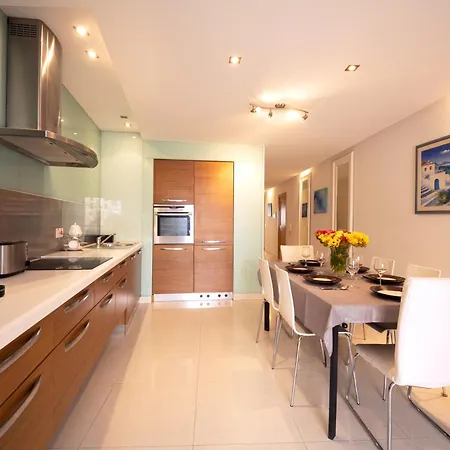 Large & Modern 3 Bedrooms Near Spinola Bay Mmai1-3 *